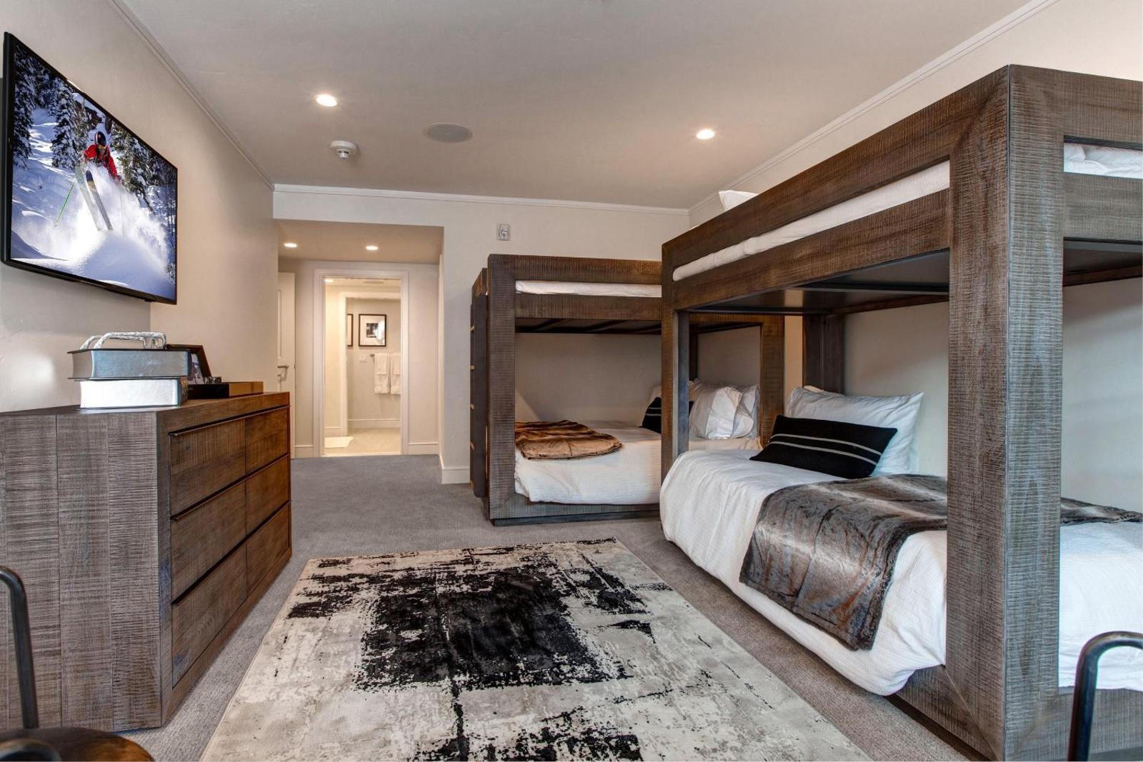 Abode at Sky Silver Main image 1